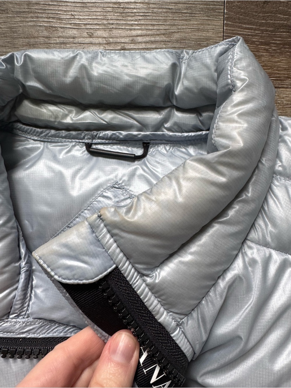 Canada Goose Silver Puffer Vest XL - Picture 3 of 10